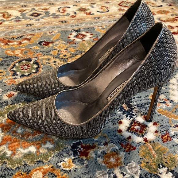 Manolo Blahnik Chain Pumps - Picture 1 of 10